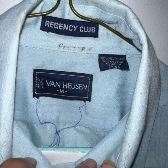 Mens Van Heusen Regency Club dress shirt size medium - Picture 3 of 4